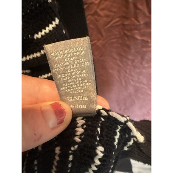 Neiman Marcus Cardigan Open Front Medium Black White Graphic Bold Textural - Picture 7 of 7